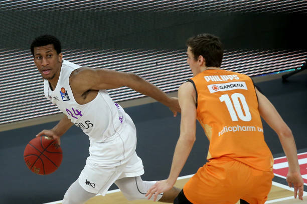 塔的故事证 塔的故事证